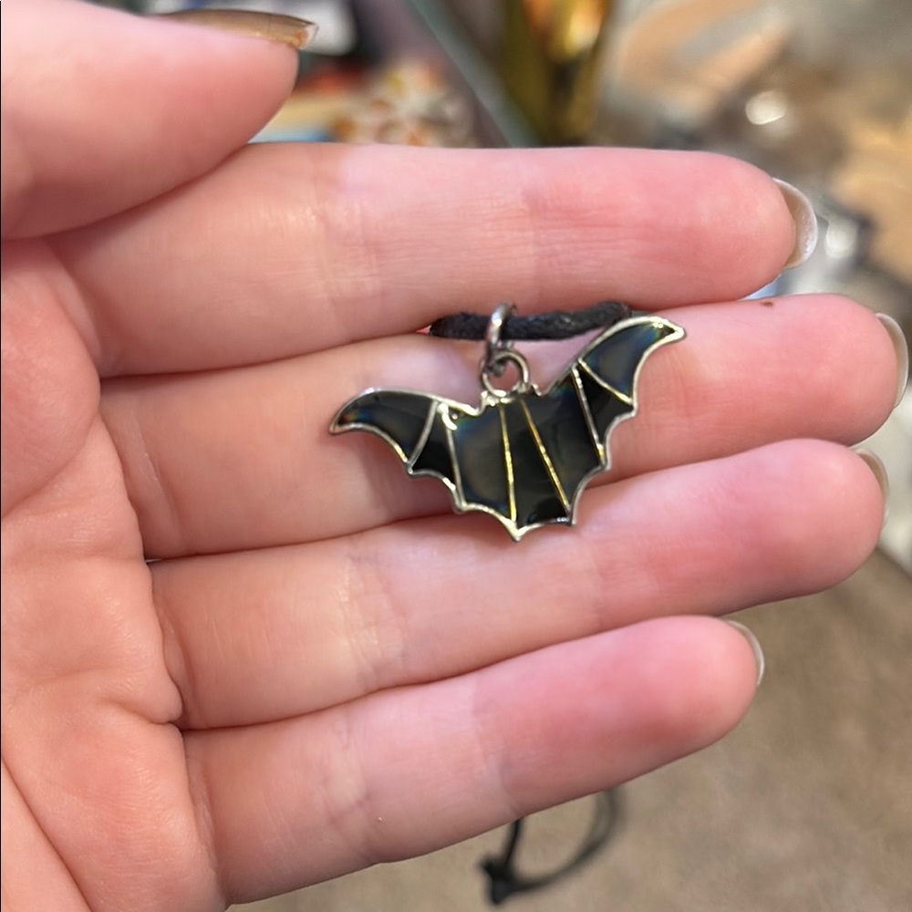 Color changing bat pendant